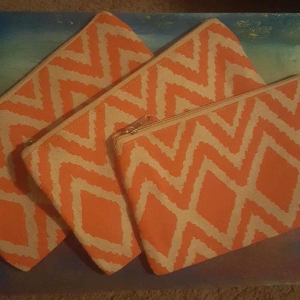 Cosmetic pouch 🎈